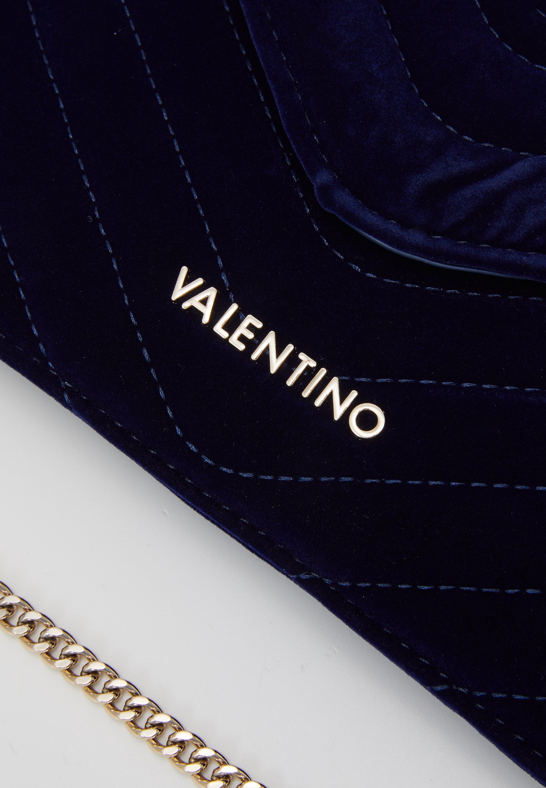 valentino carillon clutch
