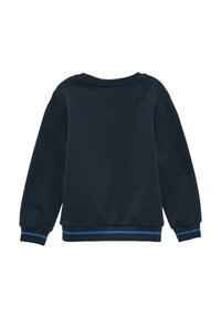 Felpa blu navy con scollatura rotonda, polsini a coste e orlo con una striscia blu chiaro. Tessuto morbido e textured. Vista posteriore.