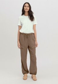 hessnatur Stoffhose - camel