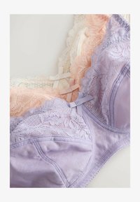 Niewybrane, cream lilac peach