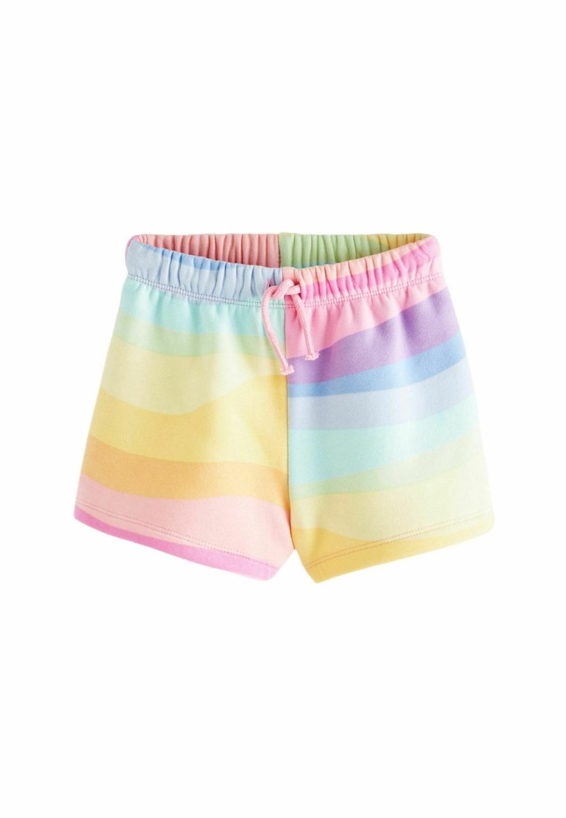Short pour enfants avec des rayures horizontales pastel arc-en-ciel, une taille élastique et un cordon rose, présenté sur fond blanc uni.