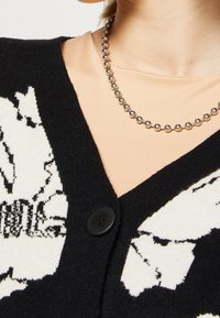Vero Moda Kofta - black
