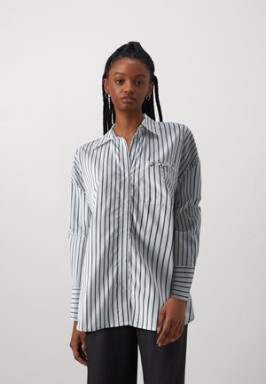 ONLOREGON SAVANNAH - Blus - cloud dancer/black