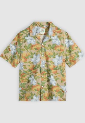 Īsroku pogājama krekla ar bēša fonu, apelsīniem, zaļām lapām un lielām baltām ziedu rakstu.