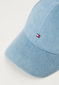Tommy Hilfiger SMALL FLAG CAP UNISEX - Kepuraitė - denim light