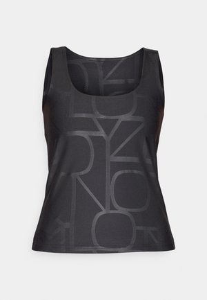 Crna bezrukavna majica s toniranim geometrijskim uzorkom. Napravljena od glatkog materijala s zaobljenim izrezom i prilagođenim siluetom.