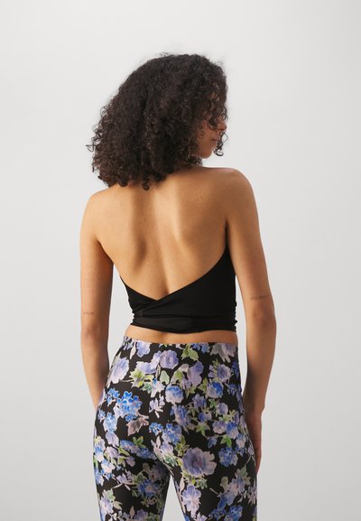 Ioannes WRAP VEST - Μπλούζα - black