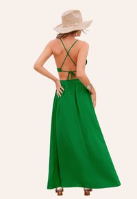 Cupshe ALLURING EMERALD WITH DARING SLIT - Maxi dress - evergreen