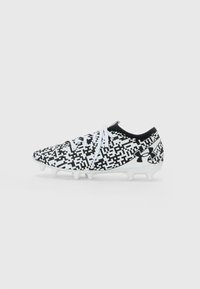 Selected, black/white
