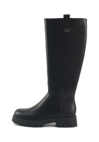 Bottes noires à hauteur de genou en cuir lisse, dotées d'une semelle épaisse et robuste, une couture à l'avant et une languette en boucle en haut pour un enfilage facile.