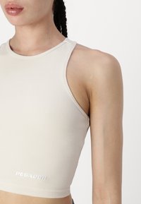 Pegador AYLA CROP - Top - washed coast sand white