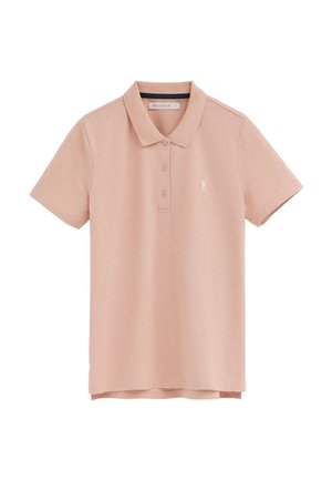 Polo rose clair à manches courtes avec trois boutons et petit logo blanc brodé sur le côté gauche de la poitrine.