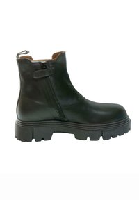 Stivale alla caviglia in pelle nera con zip laterale, suola in gomma texture e un anello sul retro per una facile calzata. Finitura liscia con un design robusto.
