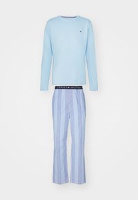 Unselected, breezy blue/twill
