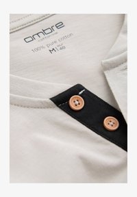 Unausgewählt, light grey