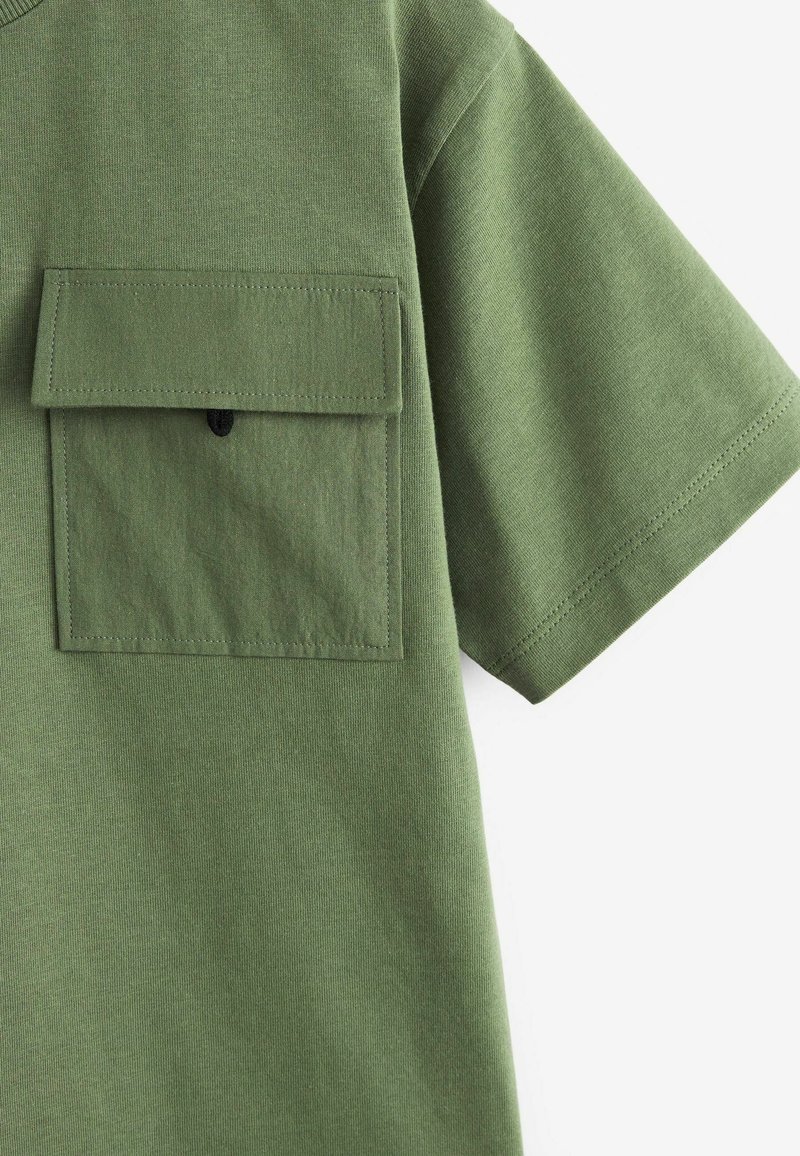 Kinder T-Shirts | Next SHORT SLEEVE T-Shirt print khaki green/grün - NQ92567 Kinder T-Shirts | Next SHORT SLEEVE T-Shirt print khaki green/grün - NQ92567