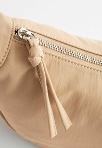 Next SLING - Skuldertasker - bone