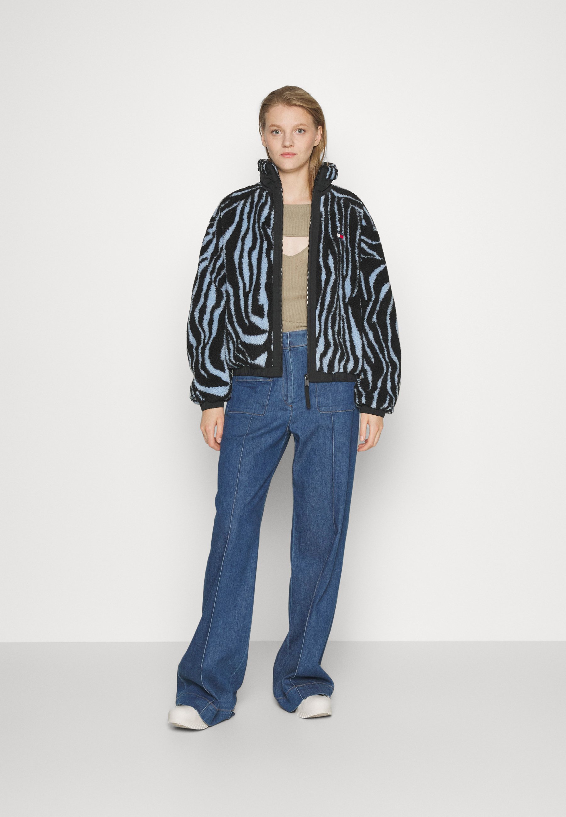 Tommy Jeans SHERPA JACKET - Giacca leggera - zebra/celeste