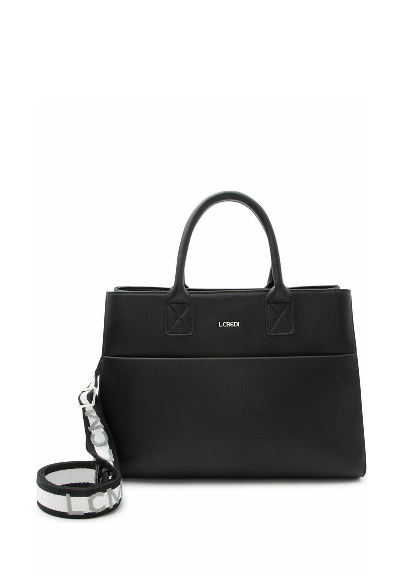 Borsa a tracolla in pelle nera con doppi manici, tracolla removibile e logo ricamato. Presenta un design strutturato e una texture liscia.