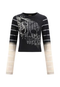 Camicia nera a maniche lunghe con grafica di teschio, dettagli ornamentali e maniche a strisce con degradé che passa al beige con linee grigie.
