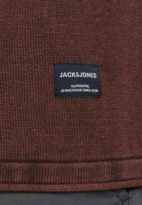 Jack & Jones JJELEO CREW NECK - Trui - port royale