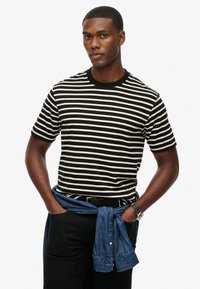 Unselected, black stripe