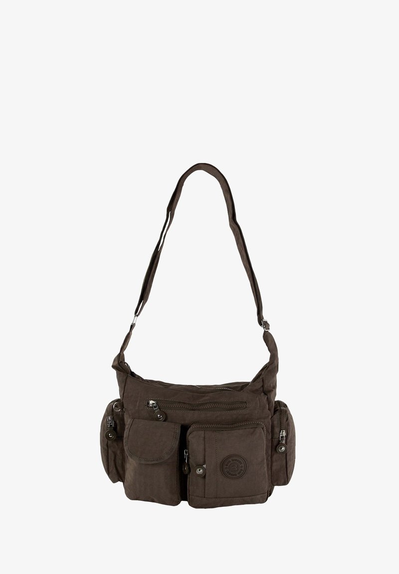Braune Stoff-Schultertasche mit mehreren Reißverschluss- und Knopftaschen, verstellbarem Tragegurt und Logo-Patch. Weiche Textur mit einem lässigen Design.