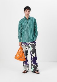 Marimekko VARRET UNIKKO UNISEX - Treniņtērpa apakšdaļas - off white/mint/violet