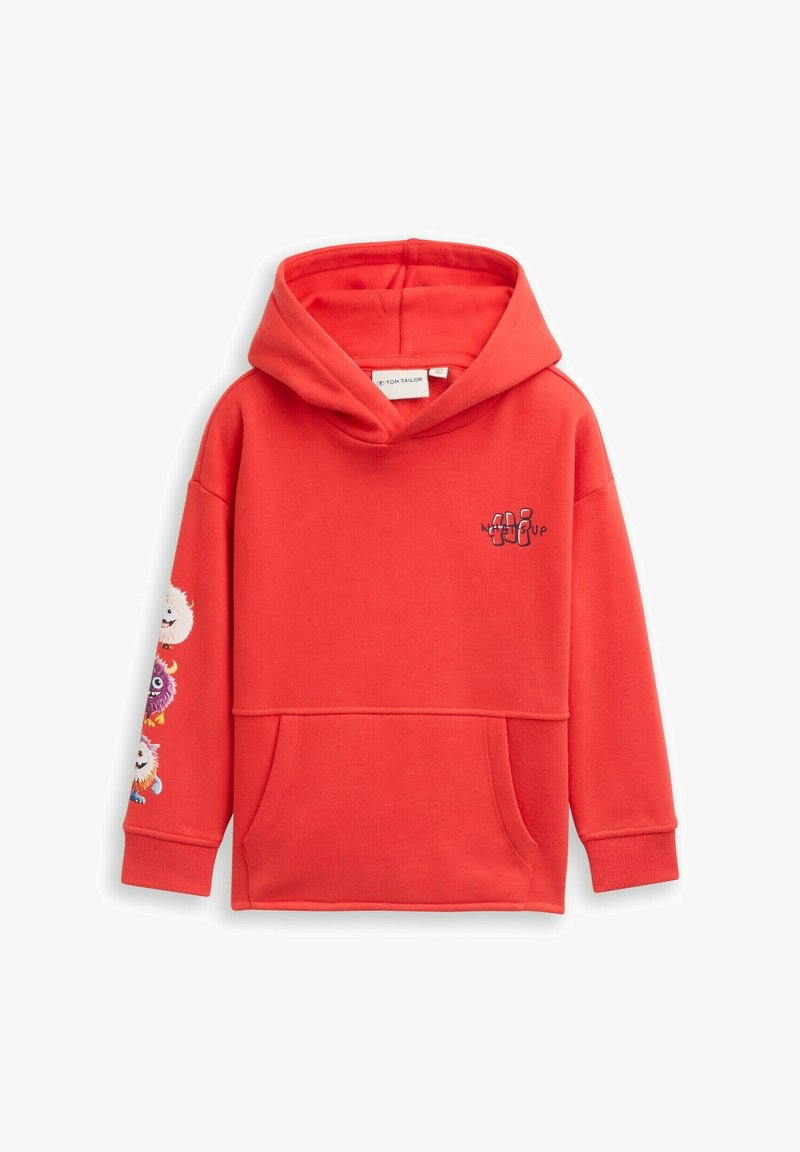 Crvena majica s kapuljačom koja ima džep u obliku kengura, rebraste manšete i grafiku šarenih crtanim likovima na lijevom rukavu. Mekana tkanina.