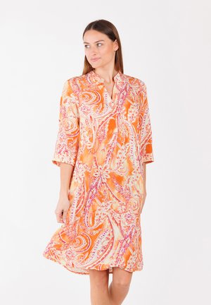 WD INDIA V-NECK - Freizeitkleid - orange