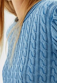 Bershka Stickad tröja - dark blue