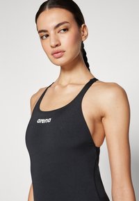 Arena WOMENS TEAM SWIMSUIT SWIM PRO SOLID - Baddräkt - black/white