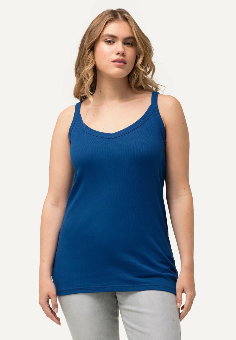 Top senza maniche blu con scollatura a V e tessuto a coste. Presenta spalline sottili e una vestibilità comoda.