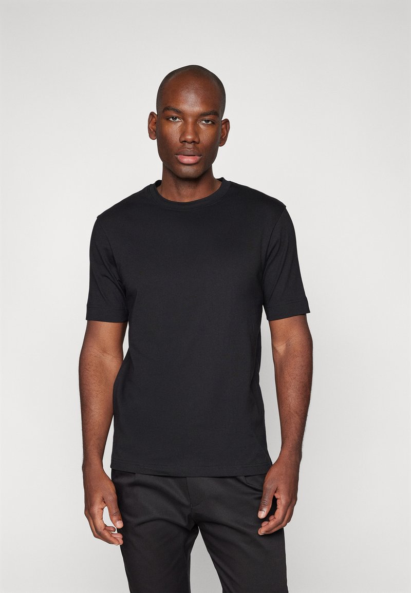 DRYKORN RAPHAEL - Pamata T-krekls - black