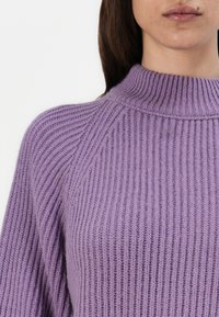 DRYKORN KIMONI - Maglione - purple