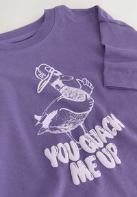 Unselected, purple duck