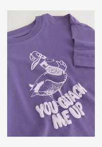 Unselected, purple duck