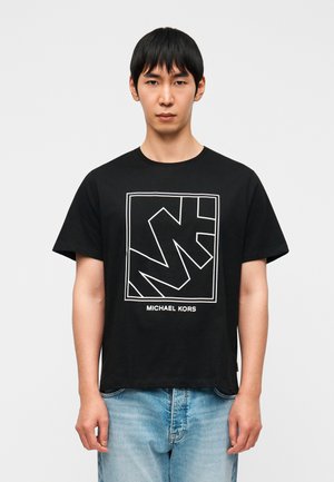 FLAGSHIP TEE - Print T-shirt - black