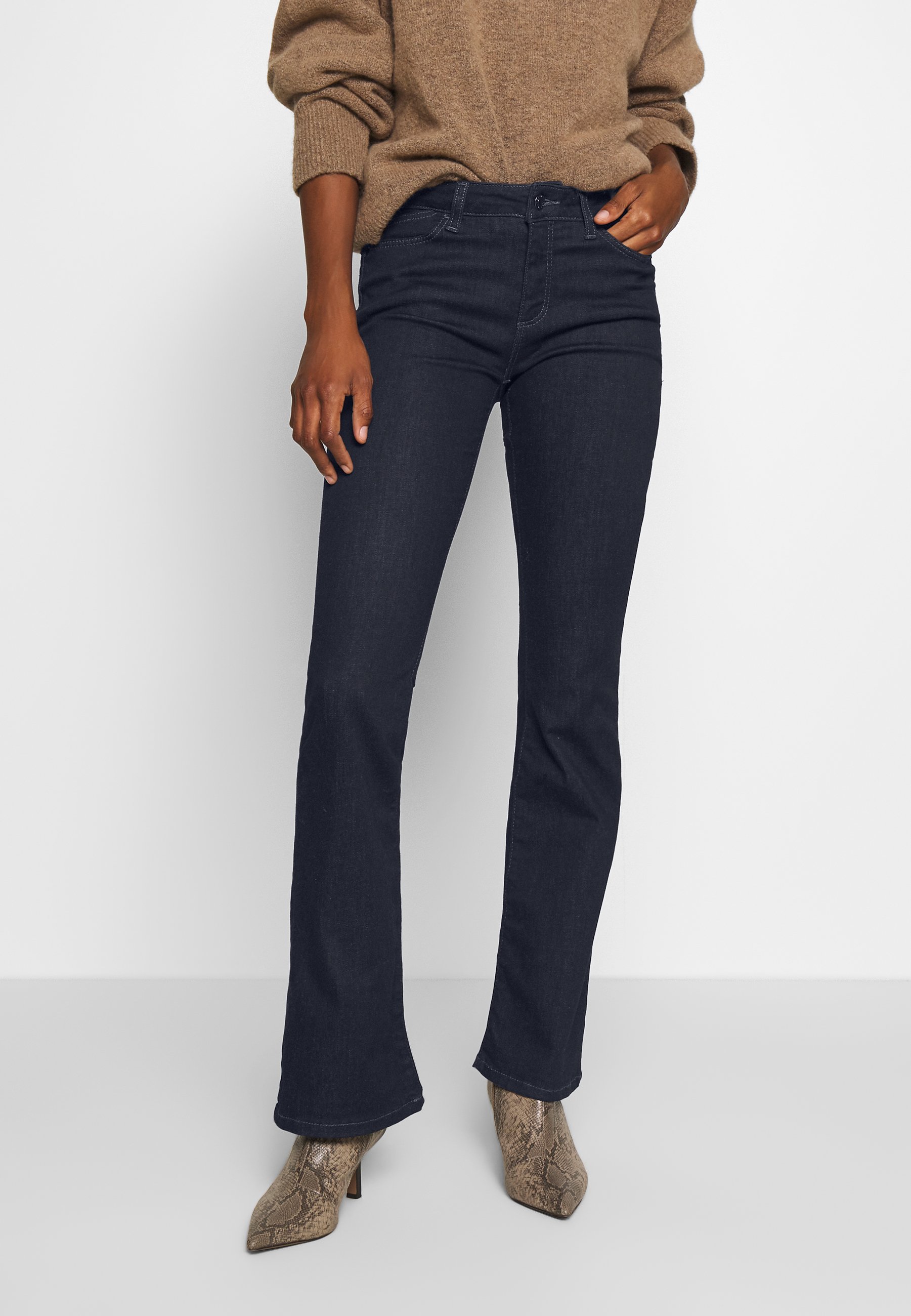 Esprit Jeans bootcut blue rinse Zalando.no Esprit Jeans bootcut - blue dark wash