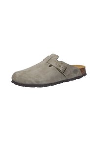 Sabot en daim gris, à enfiler, avec une forme arrondie, une sangle à boucle en métal et une semelle intérieure en liège texturé. Semelle en caoutchouc noir avec un détail de logo en spiral.