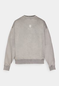 Γκρι φούτερ με στρογγυλή λαιμόκοψη, ριμπ μανσέτες και τελείωμα. Διαθέτει μίνιμαλ λογότυπο στο στήθος. Μαλακό ύφασμα με λεία υφή.