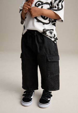 Next, REGULAR FIT - WIDE PULL ON  - Denimshorts - black denim