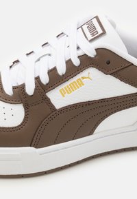 Puma PRO CLASSIC  - Joggesko - white/espresso brown/team gold