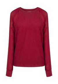 Roter Pullover mit langen Ärmeln, einem weichen Hauptteil und gestreiften Mesh-Akzenten an den Schultern und Ärmeln. Gerippte Bündchen an den Handgelenken.