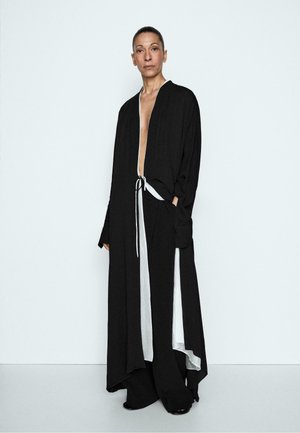 Massimo Dutti, FLOWING WRAP DRESS WITH TIE - STUDIO - Robe longue - black