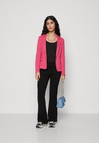 Vero Moda Petite VMJULIA - Sacou - raspberry sorbet
