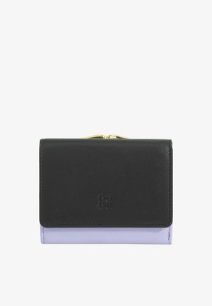 Petit portefeuille rectangulaire avec devant en cuir noir et dessous violet clair, avec un fermoir doré et un logo embossé sur le devant.