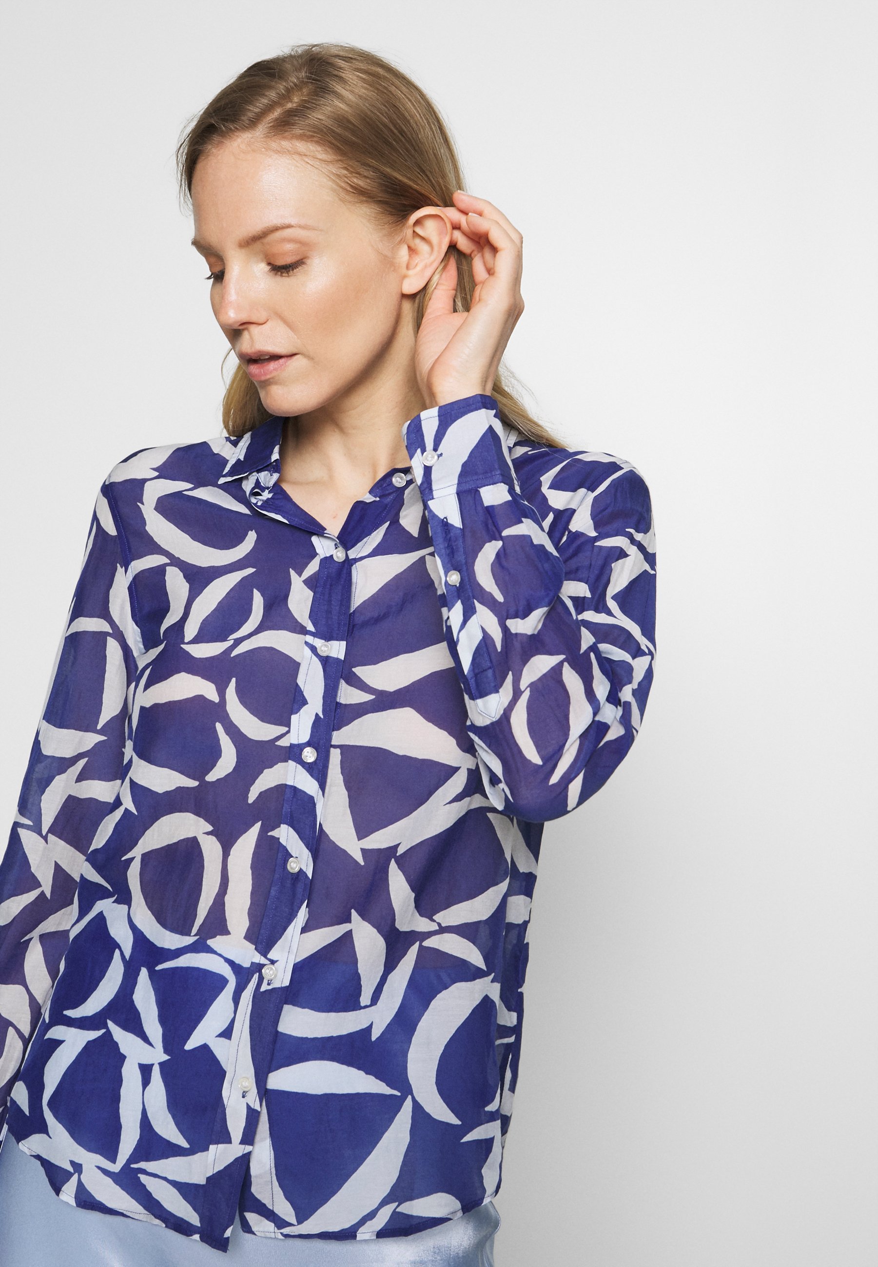 GANT CRESCENT BLOOM Skjorte crisp blue Zalando.no GANT CRESCENT BLOOM - Skjorte - crisp blue
