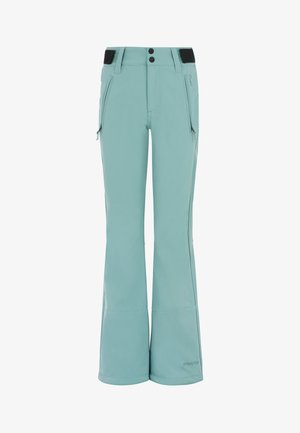 Lichtblauwe softshell skibroek met een uitlopende pasvorm, twee voorzakken met rits, verstevigde tailleband en een subtiele merklogo op het onderbeen.