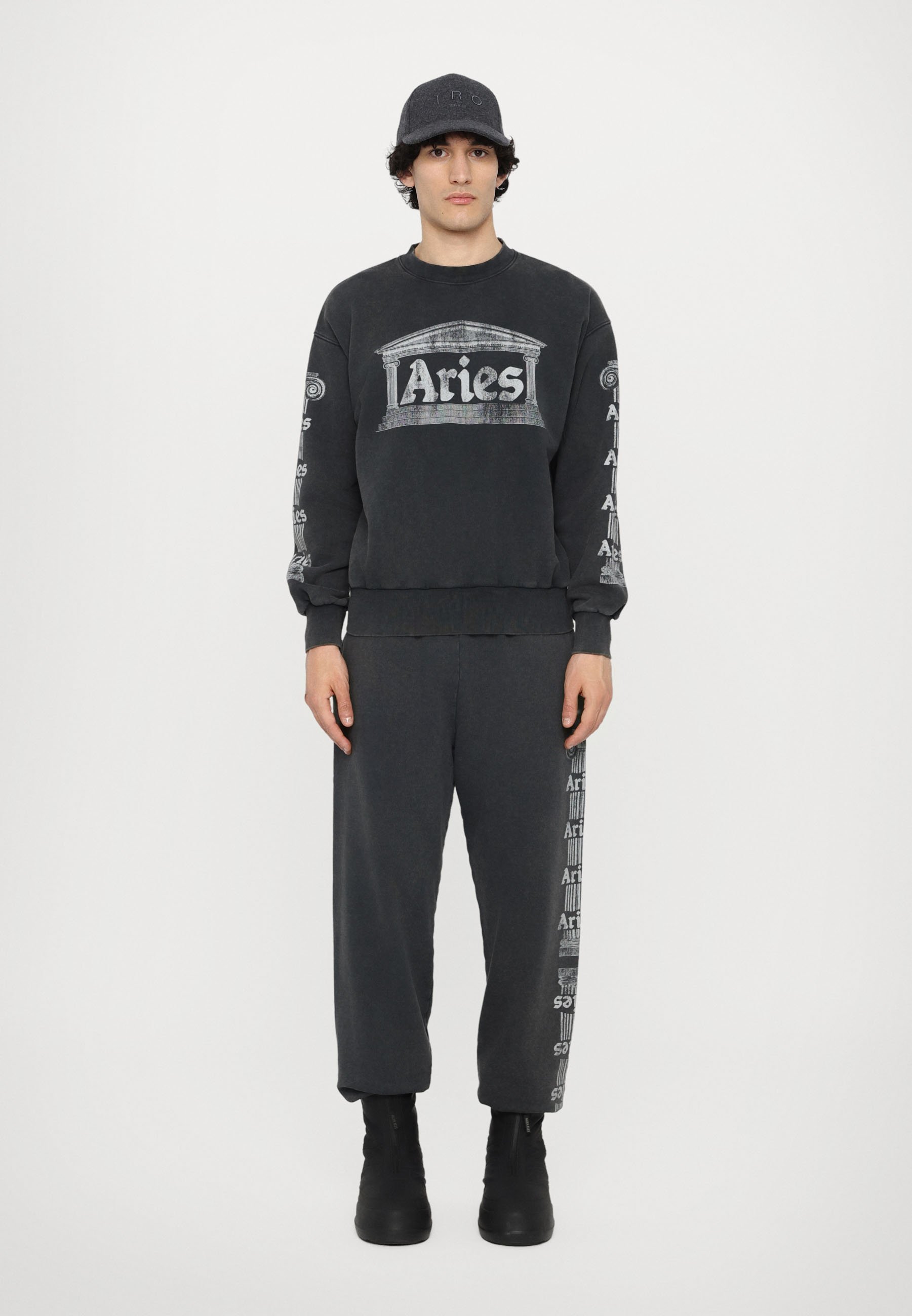 ★ARIES★ U Age Ancent Column Sweatshirt Black AGED ANCIENT Aged Ancient Column Sweat Black – Aries